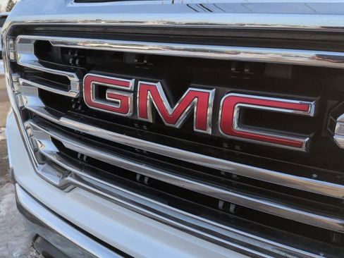Used 2019 GMC Sierra 1500 SLT image 11