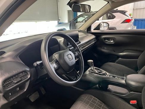 Used 2023 Honda HR-V LX image 22