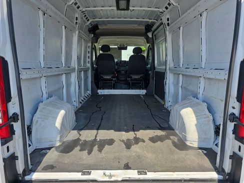 Used 2023 RAM ProMaster 2500 FWD image 11