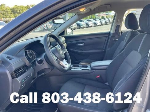 Used 2024 Nissan Sentra SV FWD image 7