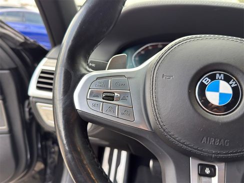 Used 2022 BMW 740i w/ M Sport Package image 15
