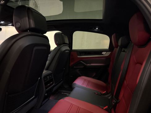 New 2026 Porsche Cayenne S image 24