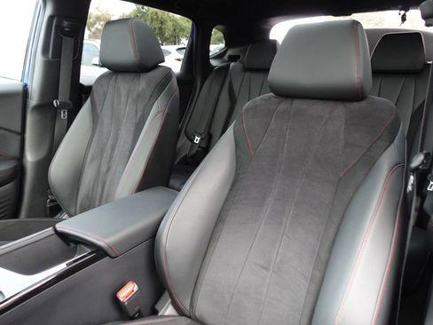 Certified 2025 Acura ADX A-Spec image 25