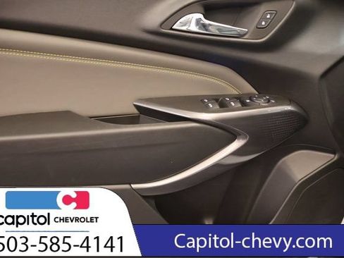 Used 2024 Chevrolet Trax ACTIV w/ Sunroof Package FWD image 11