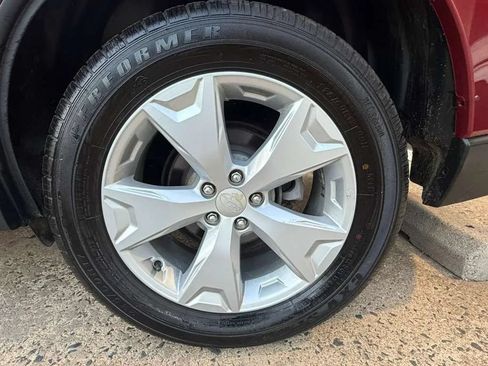 Used 2015 Subaru Forester 2.5i Premium AWD/4WD image 21