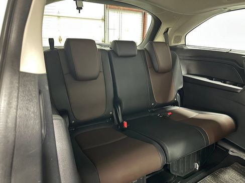 Used 2025 Honda Odyssey Elite image 56