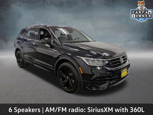 Used 2023 Volkswagen Tiguan SE R-Line AWD/4WD image 3