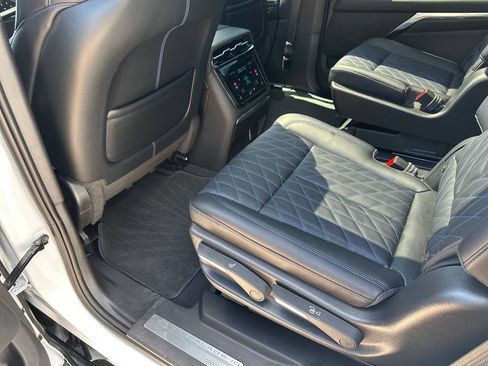 Certified 2026 Cadillac Escalade IQL Luxury AWD/4WD image 39