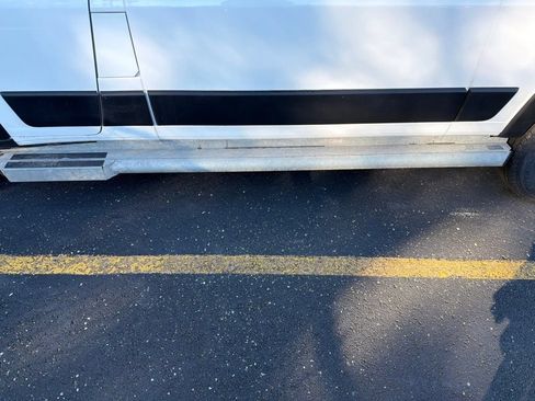Used 2025 RAM ProMaster 2500 w/ U-Haul Equipment Group FWD image 5