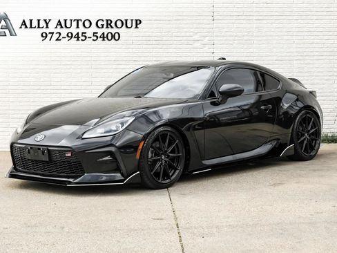 Used 2023 Toyota GR86 Premium RWD image 1