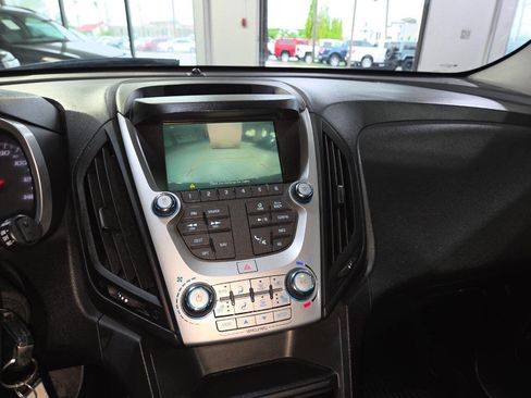 Used 2017 Chevrolet Equinox Premier w/ Enhanced Convenience Package FWD image 34