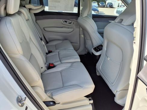 New 2026 Volvo XC90 B6 Ultra image 10