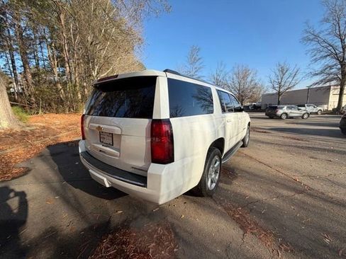 Used 2020 Chevrolet Suburban Premier image 19