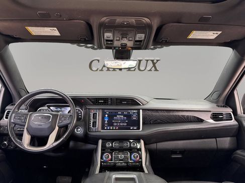 Used 2021 GMC Yukon XL Denali w/ Denali Ultimate Package AWD/4WD image 11