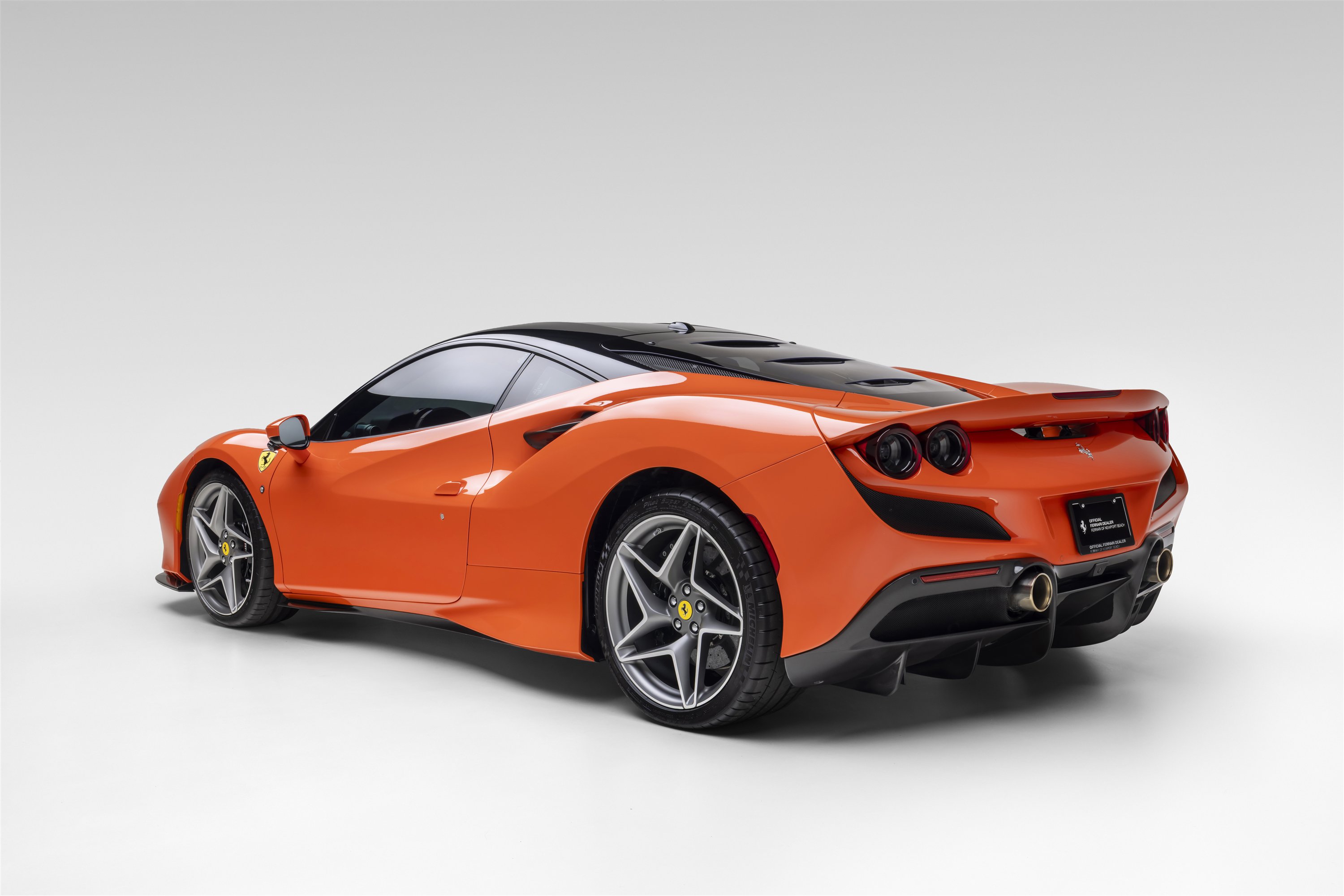 Certified 2021 Ferrari F8 Tributo RWD image 14