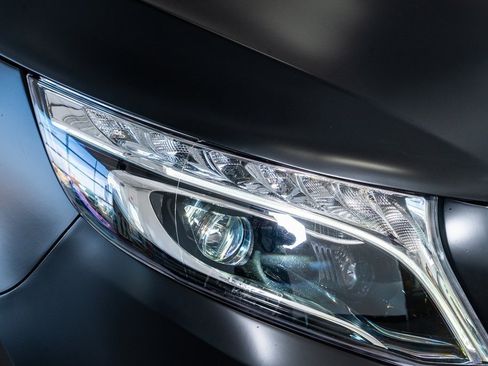 Used 2021 Mercedes-Benz Metris Passenger image 18