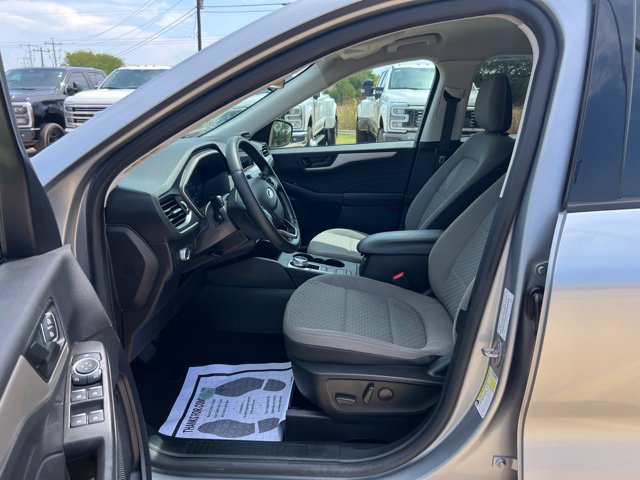 Certified 2022 Ford Escape SE w/ SE Sport Appearance Package FWD image 11