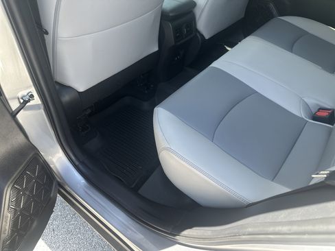 Used 2021 Toyota RAV4 XLE Premium FWD image 17