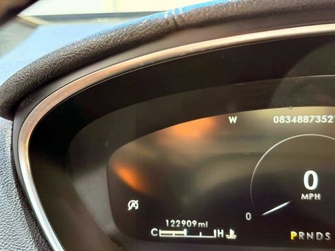 Used 2019 Lincoln Nautilus Select AWD/4WD image 26