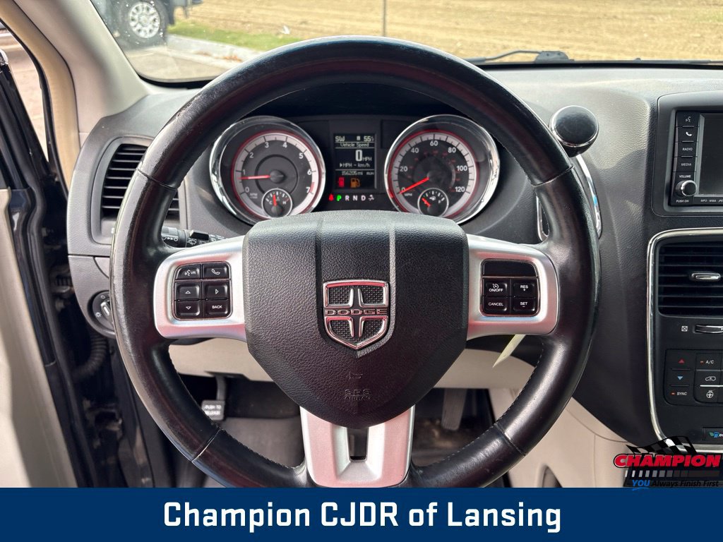 Used 2011 Dodge Grand Caravan Crew w/ Driver Convenience Group FWD image 18