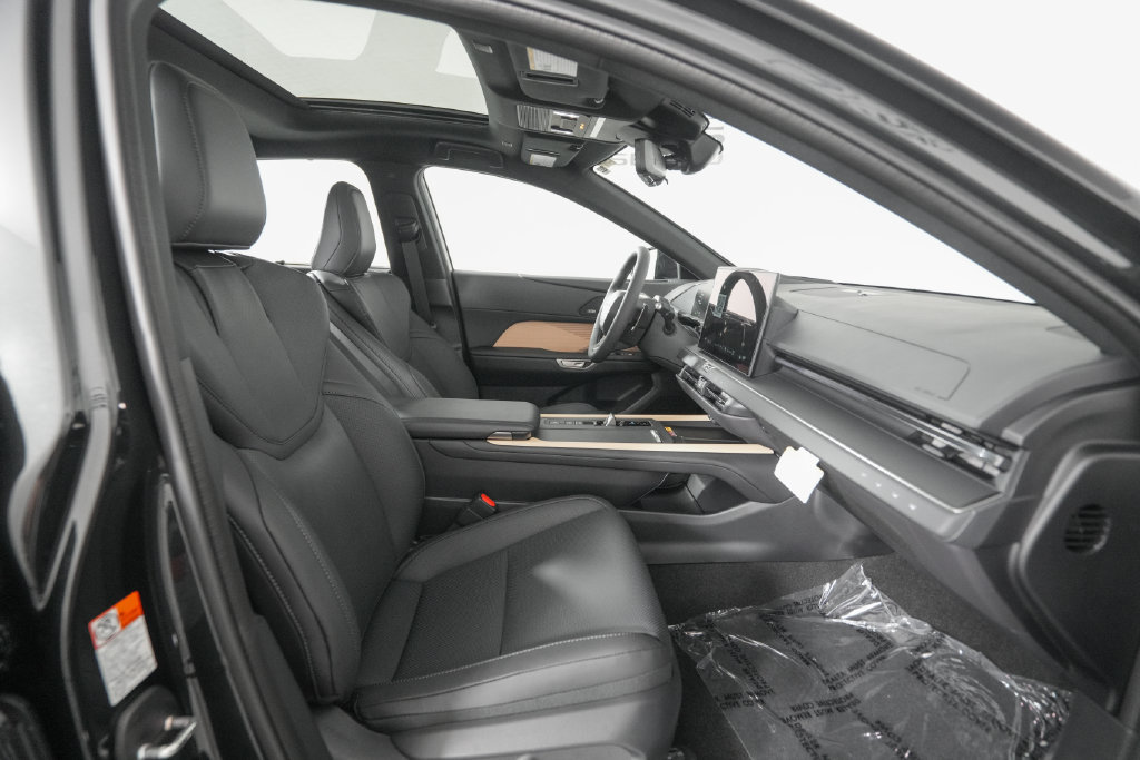 New 2026 Lexus ES 350e w/ Executive Package FWD image 17