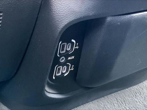 Used 2023 RAM 1500 Laramie AWD/4WD image 35
