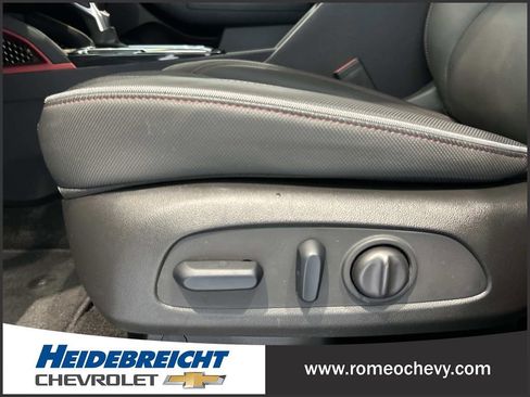 Certified 2023 Chevrolet TrailBlazer RS w/ Convenience Package image 14