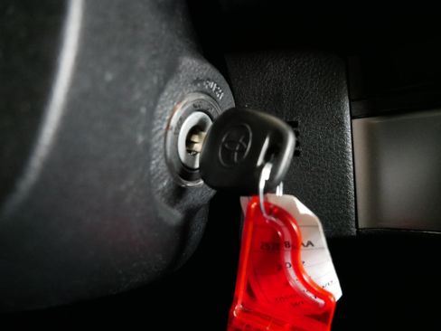 Certified 2022 Toyota Tacoma SR image 34