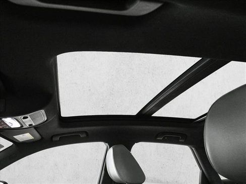 Used 2018 Audi Q3 2.0T Premium Plus w/ Premium Plus Package image 15