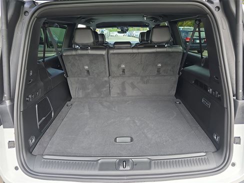 New 2025 Jeep Wagoneer L Series II image 14