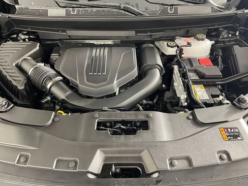 Certified 2026 GMC Acadia Elevation AWD/4WD image 19