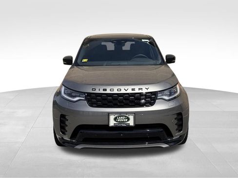 Used 2025 Land Rover Discovery Dynamic SE AWD/4WD image 2
