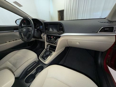 Used 2017 Hyundai Elantra Value Edition FWD image 19