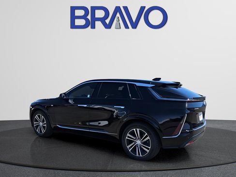 New 2024 Cadillac Lyriq Luxury image 7