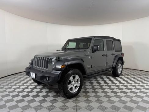 Used 2020 Jeep Wrangler Unlimited Sport S AWD/4WD image 3