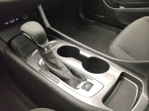 Used 2025 Chevrolet Malibu LS FWD image 26