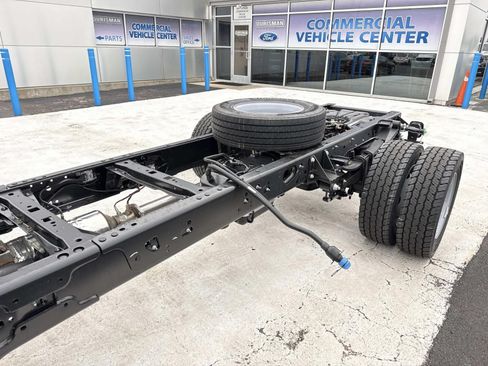 New 2026 Ford F600 4x4 Regular Cab Super Duty w/ XL Chrome Package image 11