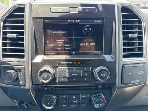 Used 2015 Ford F150 XLT w/ Equipment Group 302A Luxury AWD/4WD image 19