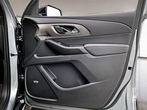 Used 2023 Chevrolet Traverse Premier w/ Redline Edition image 27