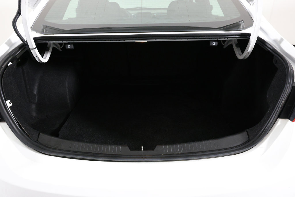 Used 2016 Chevrolet Malibu LS FWD image 12