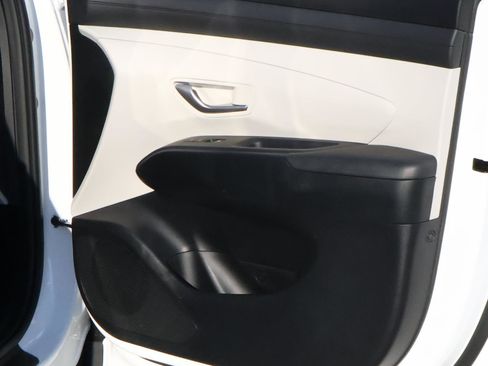 Used 2025 Hyundai Tucson SEL image 16