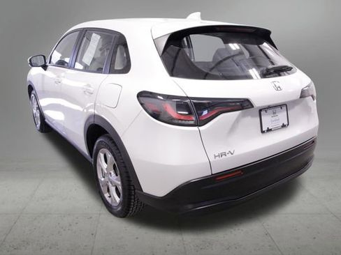 Certified 2023 Honda HR-V LX image 4