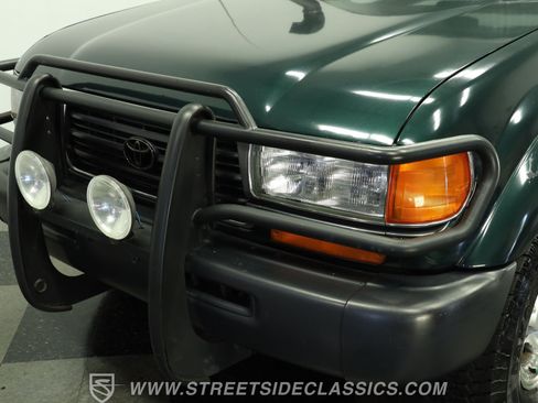 Used 1997 Toyota Land Cruiser w/ Collector's Edition Pkg AWD/4WD image 19