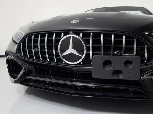 Used 2022 Mercedes-Benz SL 63 AMG 4MATIC image 38