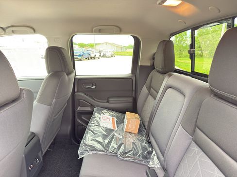 New 2026 Nissan Frontier SV AWD/4WD image 33