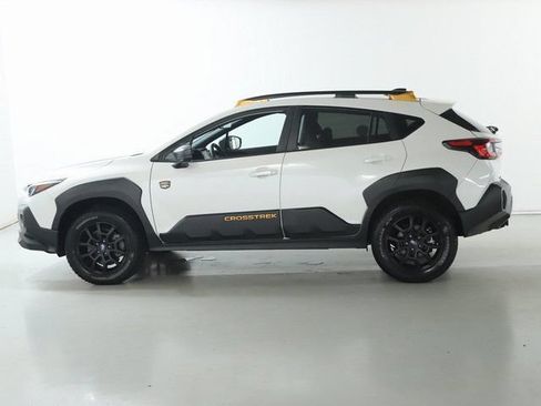Used 2025 Subaru Crosstrek 2.5i Wilderness AWD/4WD image 40