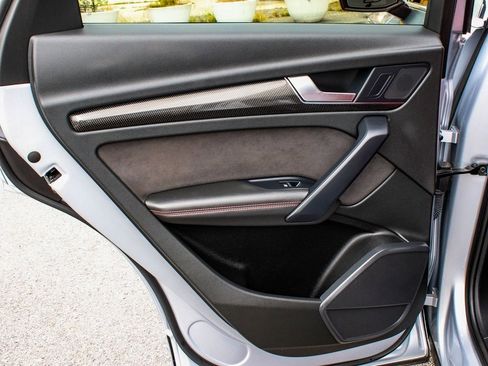 Used 2022 Audi SQ5 Premium Plus w/ Premium Plus Package image 11