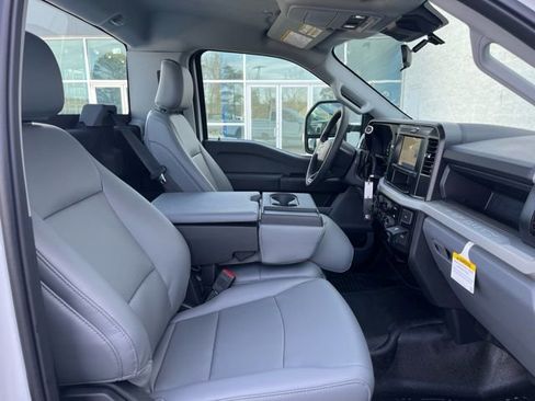 New 2026 Ford F250 XL image 5