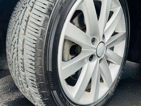Used 2012 Volkswagen Jetta TDI FWD image 16