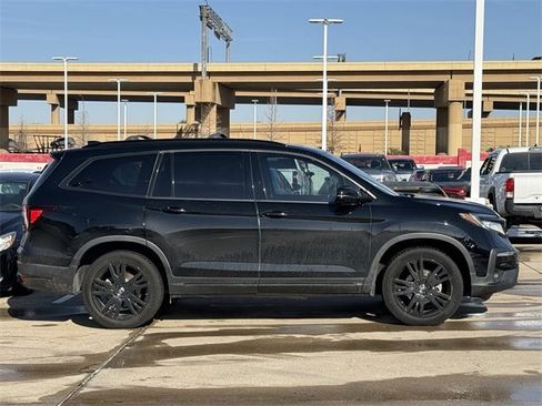 Used 2021 Honda Pilot Black Edition image 3